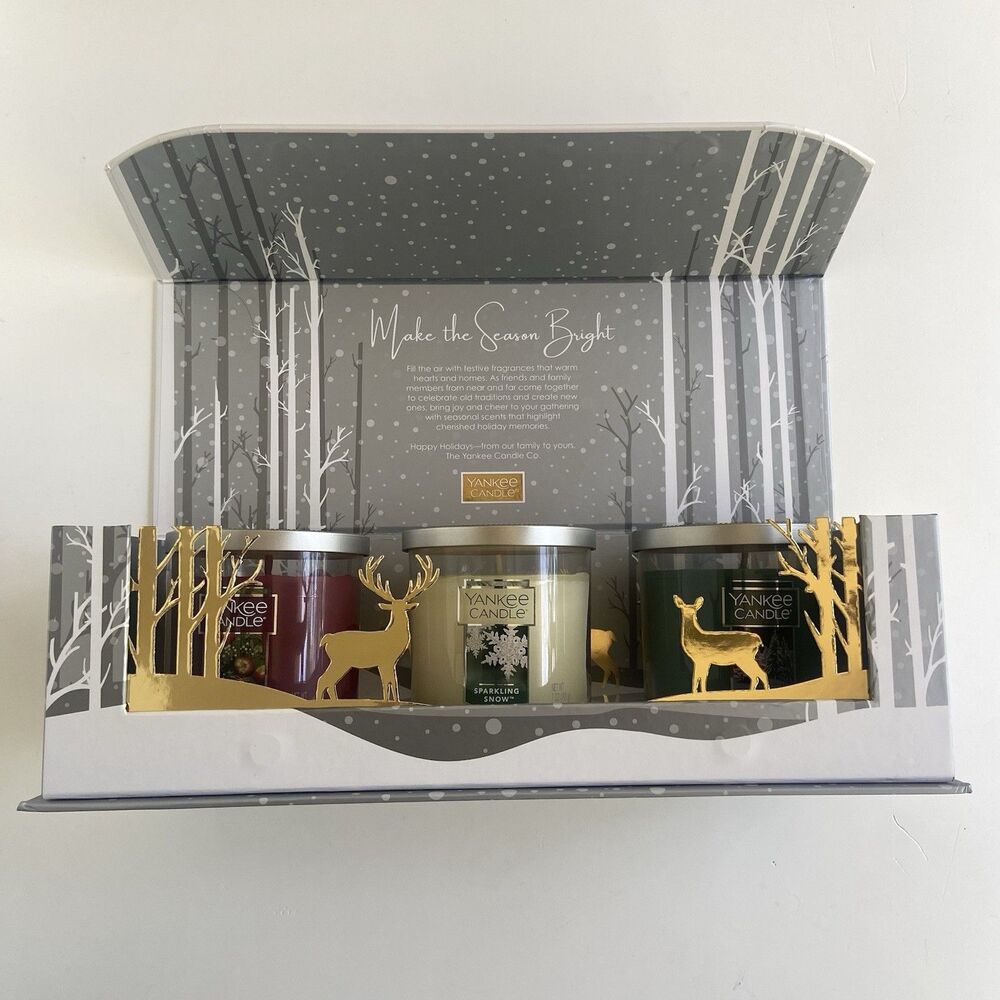 Yankee Candle Holiday Gift Set, 3 Candles, 7 oz Tumbler (Apple, Snow, Forest)